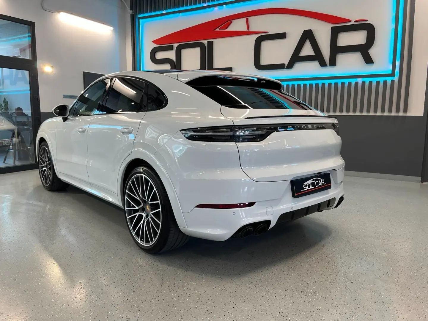 Cayenne Coupe / 360 KAMERA / PANORAMA