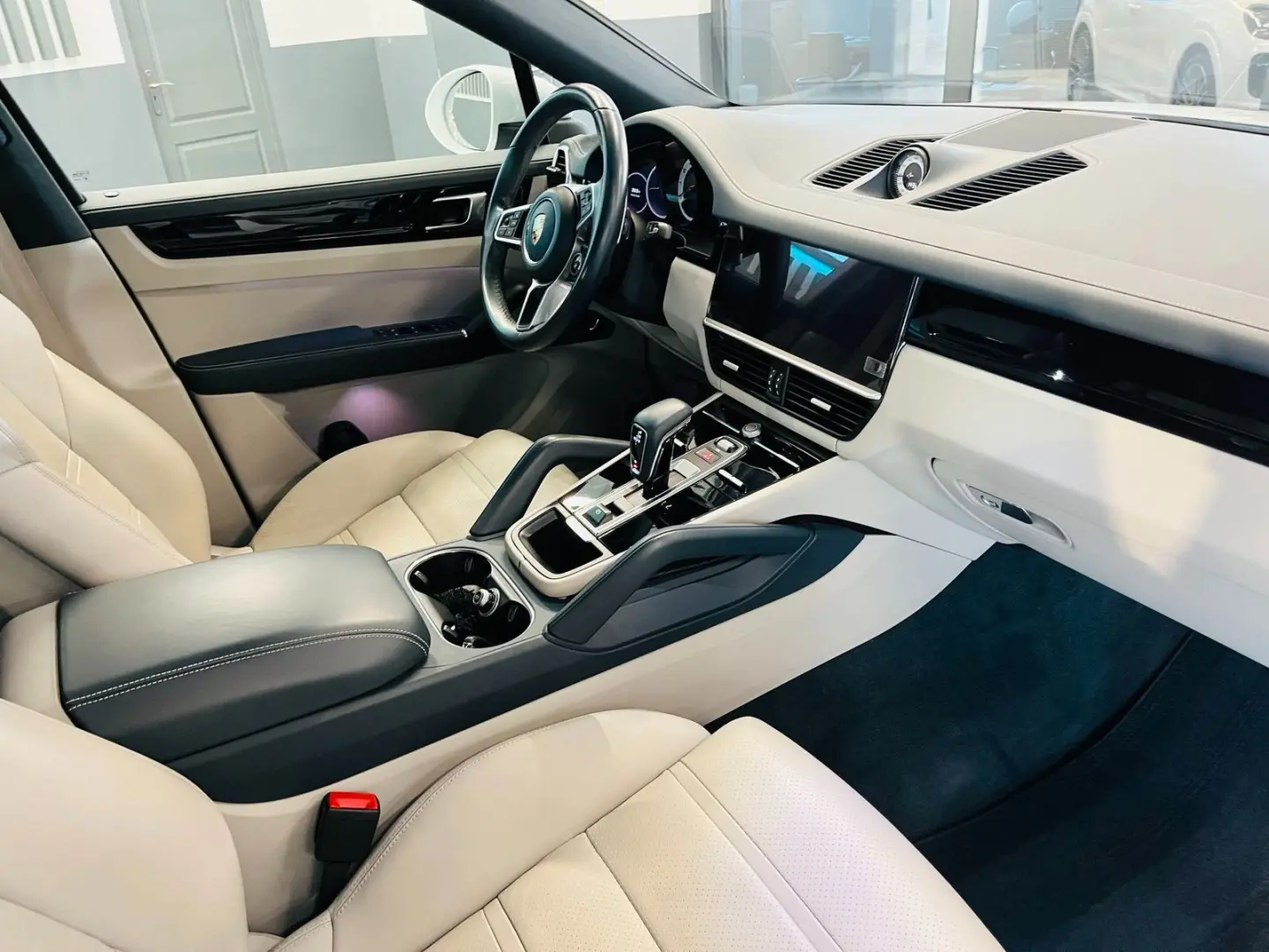 Cayenne Coupe / 360 KAMERA / PANORAMA