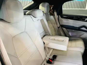 Cayenne Coupe / 360 KAMERA / PANORAMA