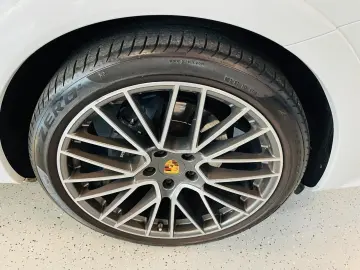 Cayenne Coupe / 360 KAMERA / PANORAMA