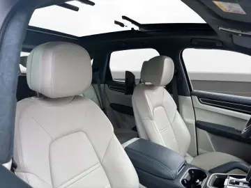 Cayenne GTS Pano RSE Sport-Abgas 21 Zoll