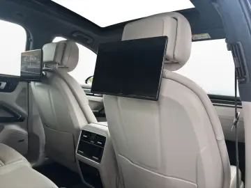 Cayenne GTS Pano RSE Sport-Abgas 21 Zoll