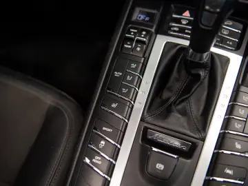 Porsche Macan 2.0 PDK