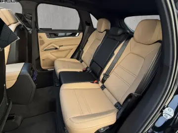 Cayenne S SportDesign CARBON HAL SPORTABGAS 22