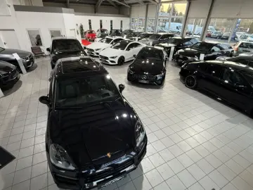 Cayenne S SportDesign CARBON HAL SPORTABGAS 22