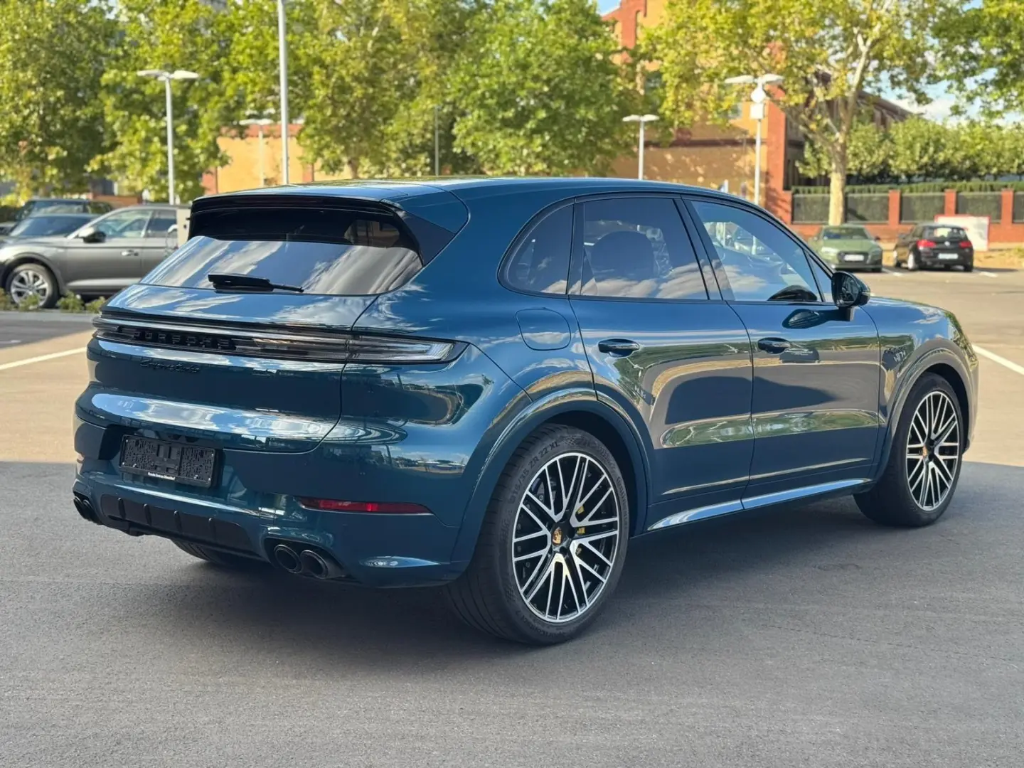 Cayenne Turbo E-Hybrid SportDesign PCCB PDCC