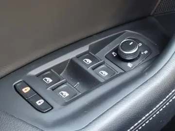 Volkswagen Touareg V6 TDI R-Style