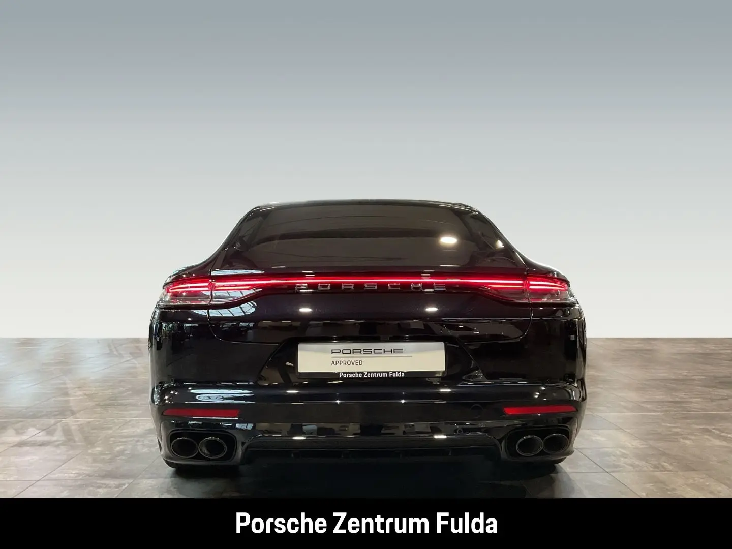 Panamera 4 E-Hybrid Hinterachslenkung LED-Matrix