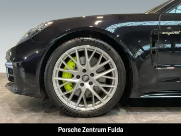 Panamera 4 E-Hybrid Hinterachslenkung LED-Matrix