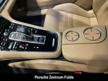 Panamera 4 E-Hybrid Hinterachslenkung LED-Matrix