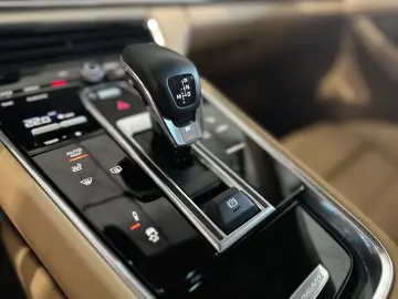 Panamera Sport Turismo 4 E-Hybrid Plat. Edition