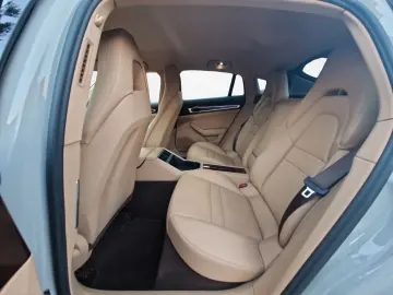 Panamera 1.HAND/KREIDE/NAV/360KAM/APPLE/ACC
