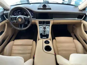 Panamera GTS Matrix ACC Bose Pano SoftClose 360°