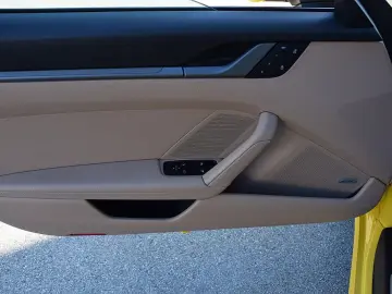 911 Carrera 4S Targa *Kamera*Sportabgasanlage...