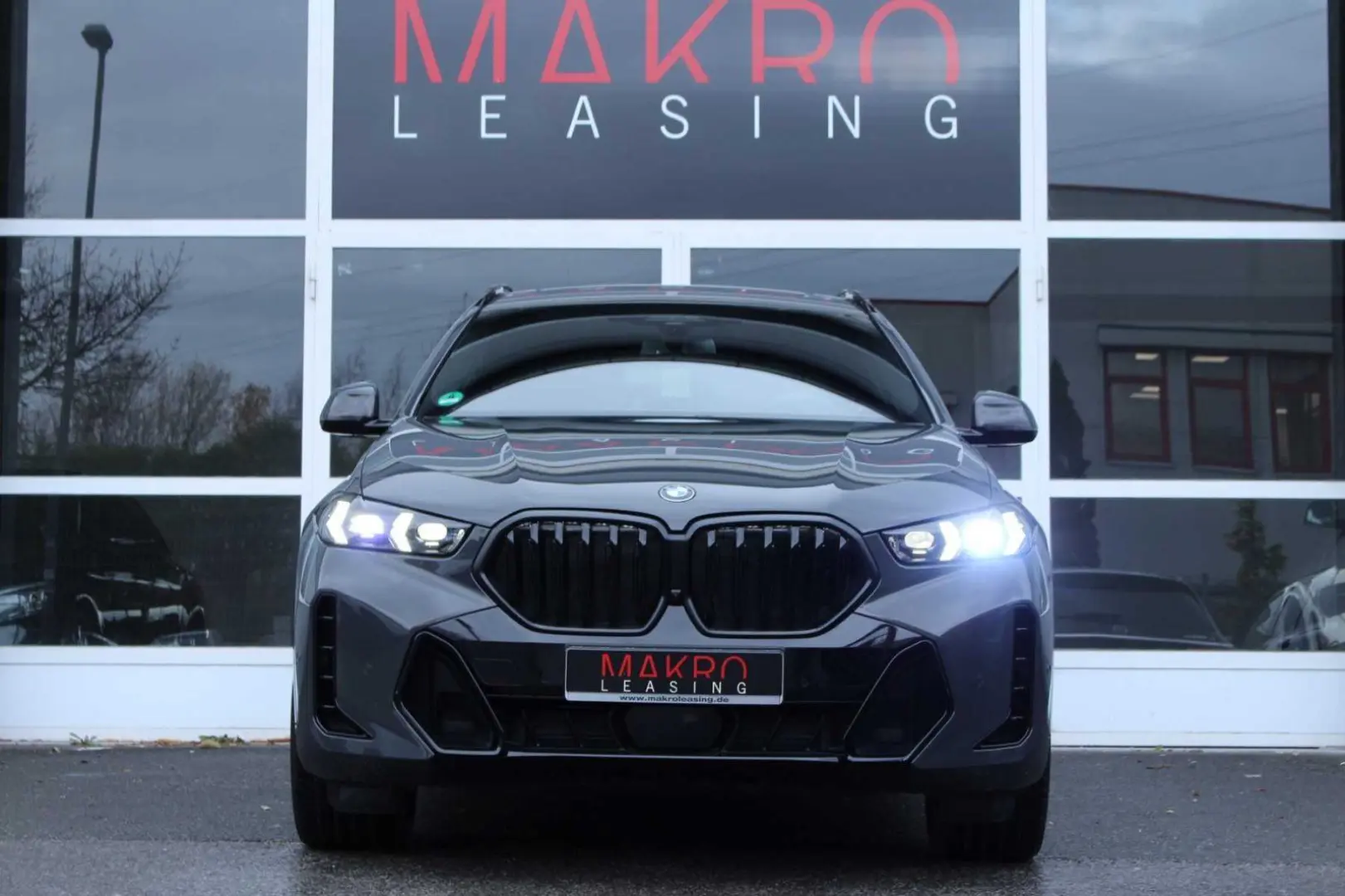 X6 30d  xDrive M-Sport Pro + SKYLOUNGE + AHK + H