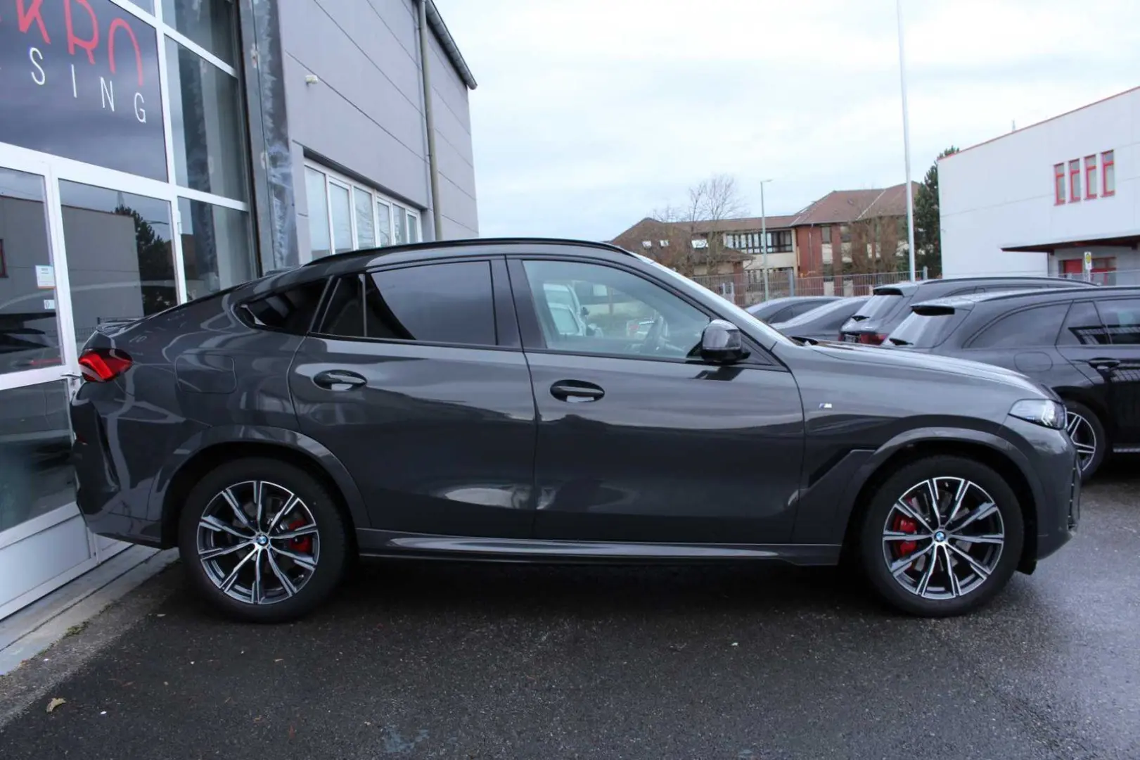 X6 30d  xDrive M-Sport Pro + SKYLOUNGE + AHK + H