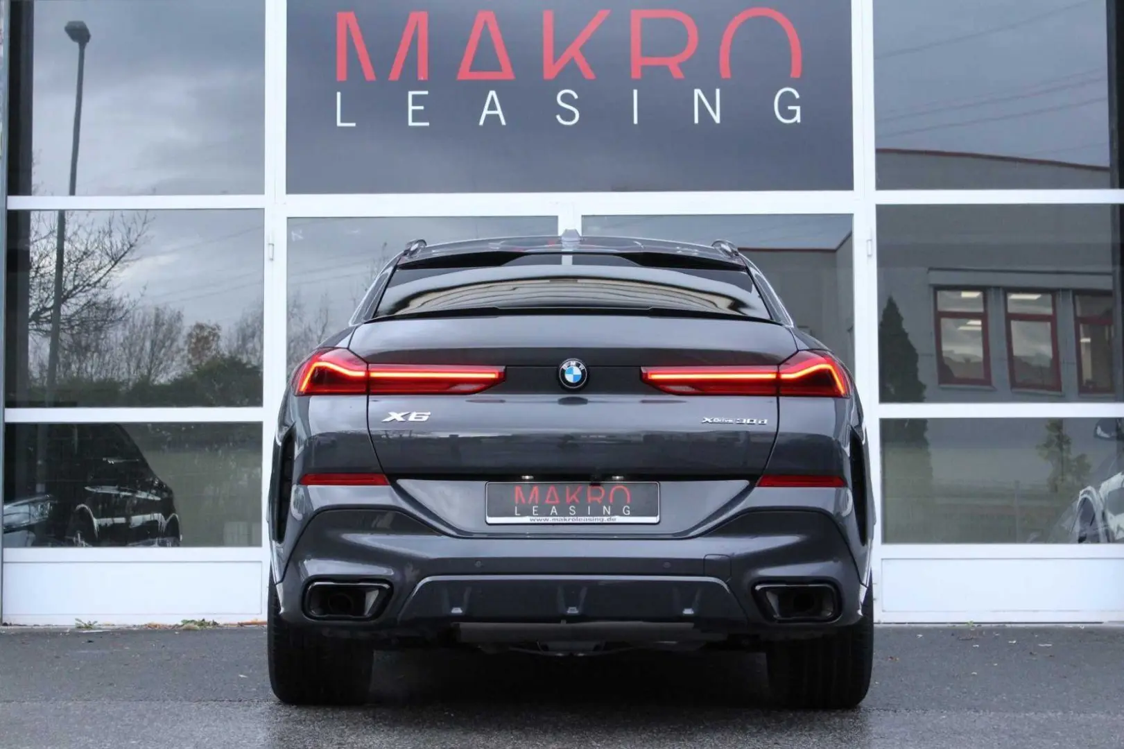 X6 30d  xDrive M-Sport Pro + SKYLOUNGE + AHK + H