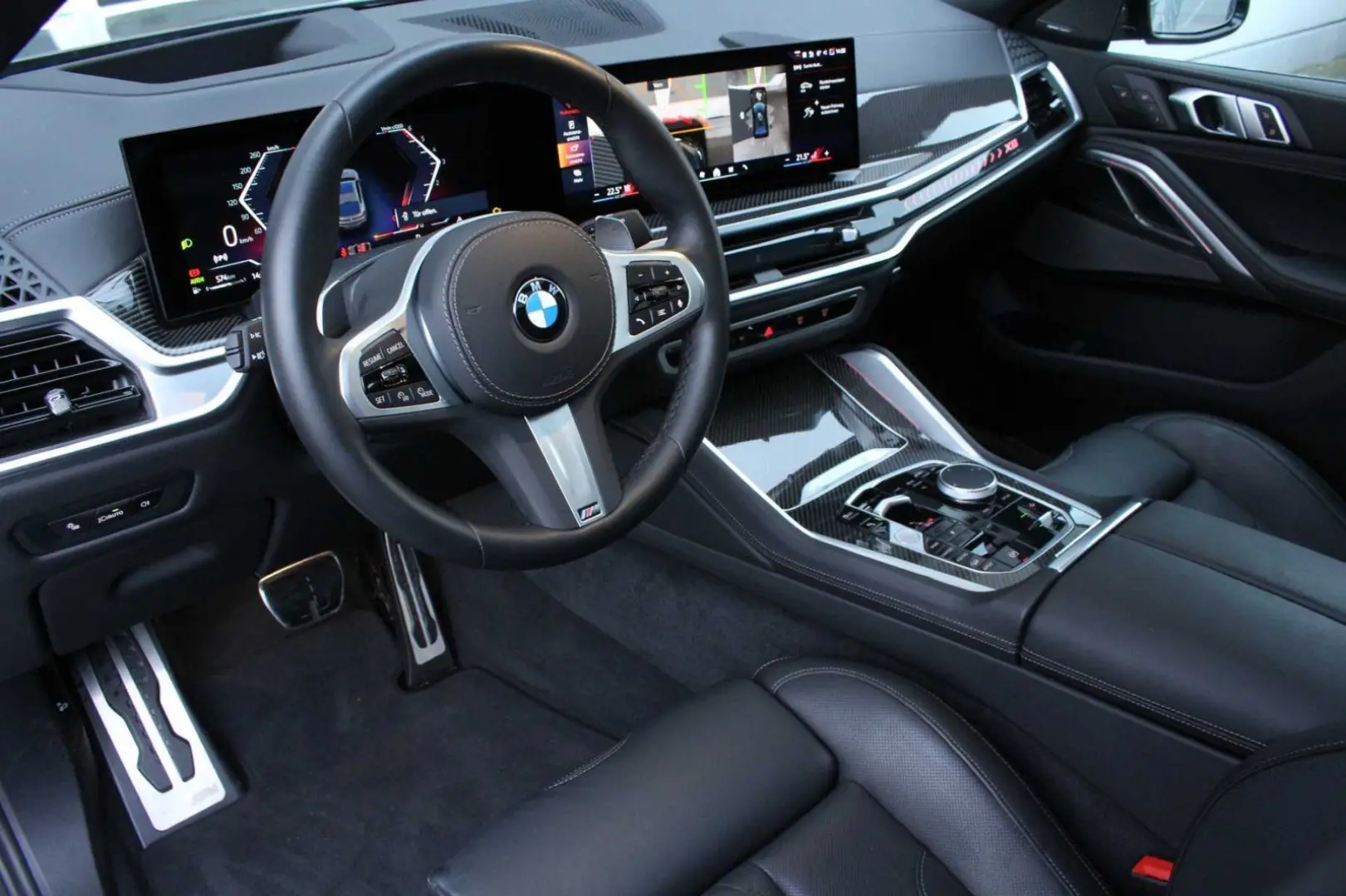 X6 30d  xDrive M-Sport Pro + SKYLOUNGE + AHK + H
