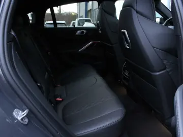 X6 30d  xDrive M-Sport Pro + SKYLOUNGE + AHK + H