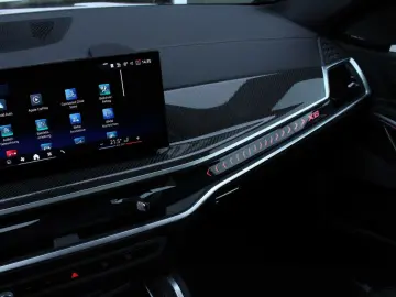 X6 30d  xDrive M-Sport Pro + SKYLOUNGE + AHK + H