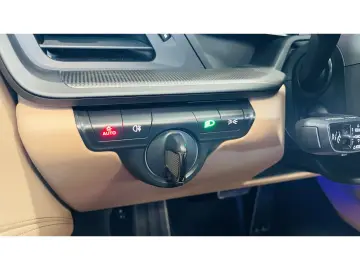 992 911 Carrera GTS Cabriolet Matrix Navi BOSE A