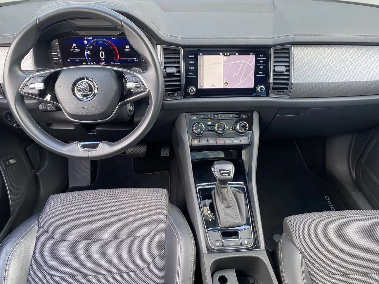 Kodiaq 2.0 TDI 4x4 DSG Style NAV+LED+AHK+360°+VC