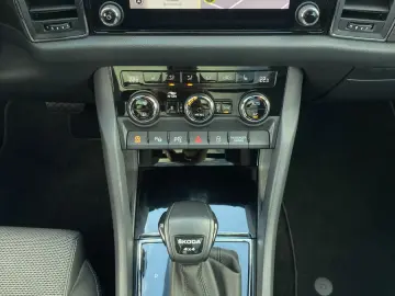 Kodiaq 2.0 TDI 4x4 DSG Style NAV+LED+AHK+360°+VC