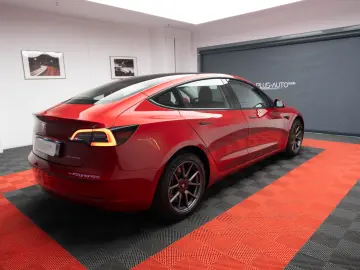 Tesla Model 3 Long Range