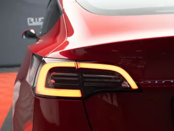 Tesla Model 3 Long Range