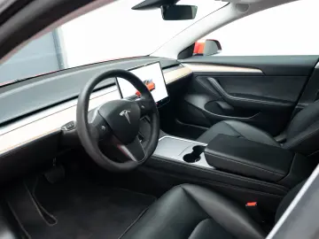 Tesla Model 3 Long Range