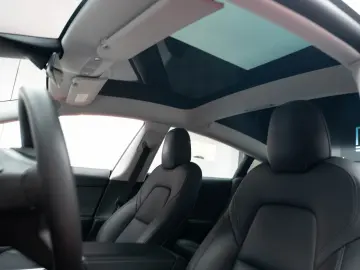 Tesla Model 3 Long Range