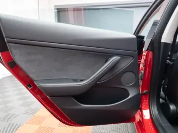 Tesla Model 3 Long Range
