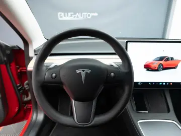Tesla Model 3 Long Range