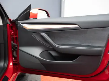 Tesla Model 3 Long Range