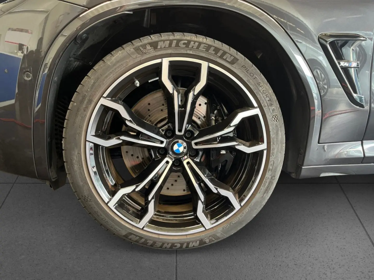X4 M Competition DrivPack CarbonExt 360° ACC