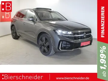 Touareg 3.0 TDI 2x R-Line 21 PANO AHK STAND