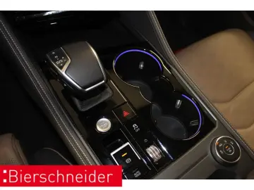 Touareg 3.0 TDI 2x R-Line 21 PANO AHK STAND