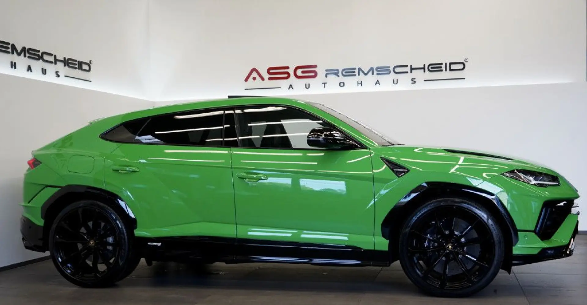 Urus S *1.HD *23Zoll *Pano *Keramik *B&O *Carbon