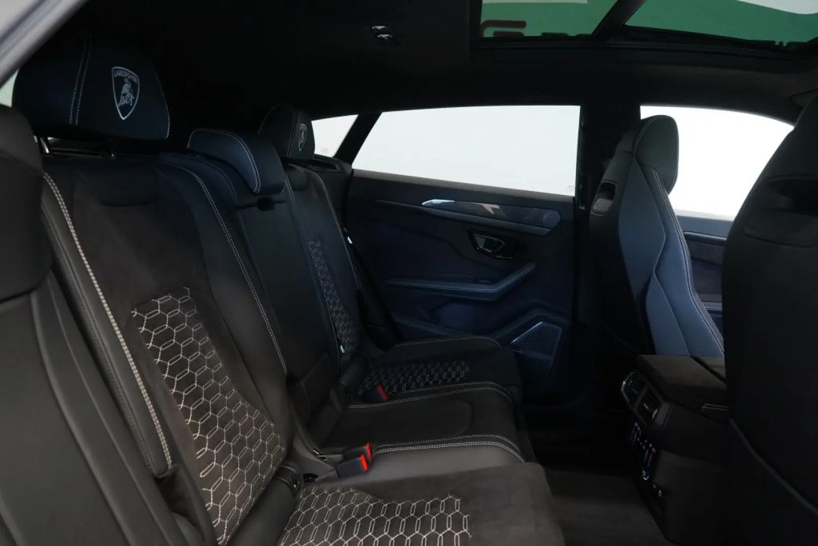 Urus S *1.HD *23Zoll *Pano *Keramik *B&O *Carbon