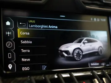 Urus S *1.HD *23Zoll *Pano *Keramik *B&O *Carbon