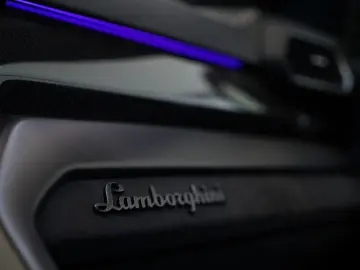 Urus S *1.HD *23Zoll *Pano *Keramik *B&O *Carbon