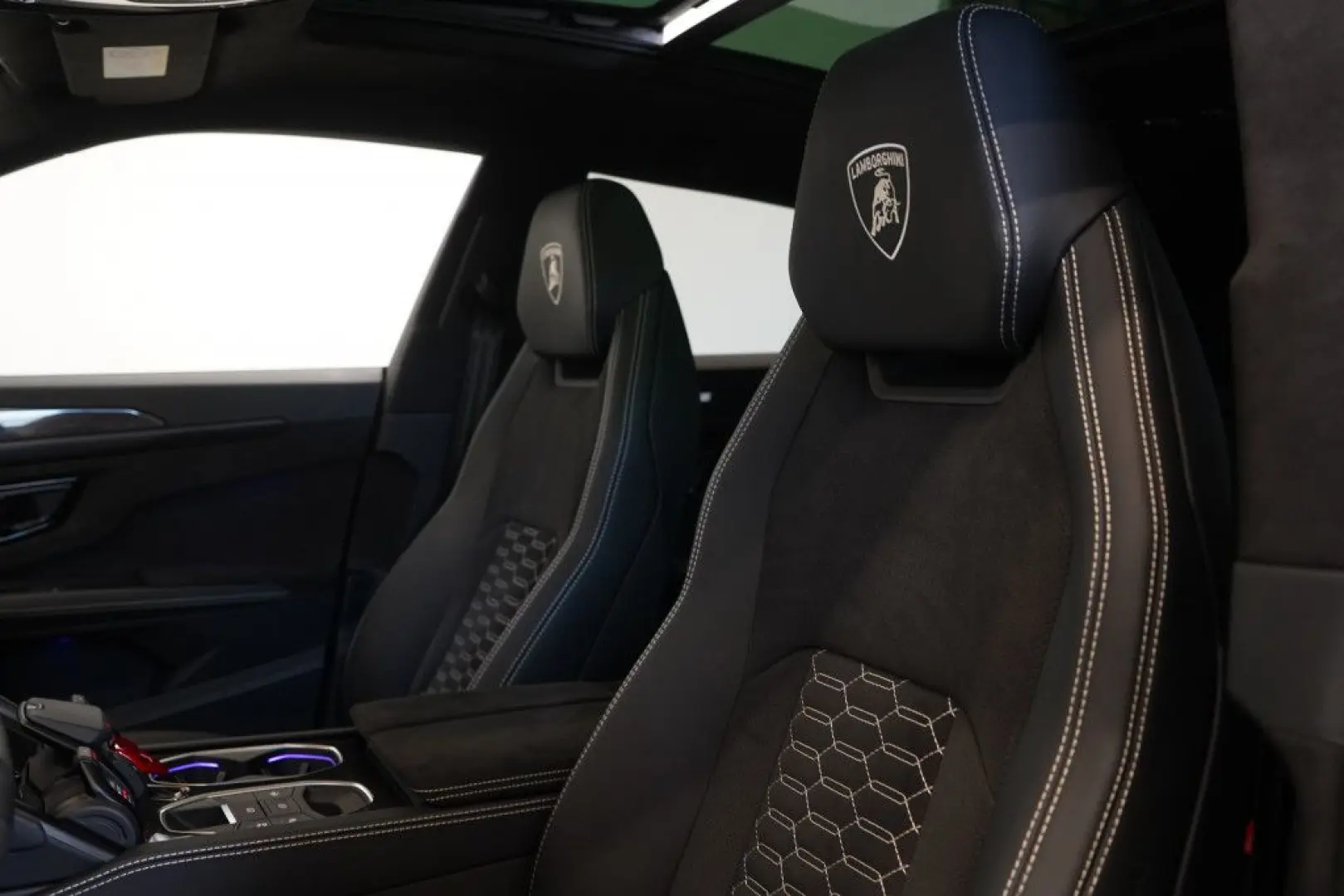 Urus S *1.HD *23Zoll *Pano *Keramik *B&O *Carbon