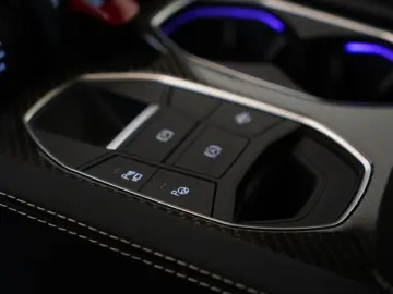 Urus S *1.HD *23Zoll *Pano *Keramik *B&O *Carbon