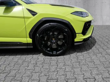 Urus Performante Verde Scandal, B&O, Nightvision