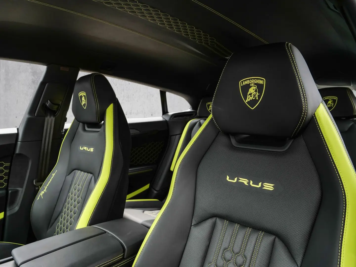 Urus Performante Verde Scandal, B&O, Nightvision
