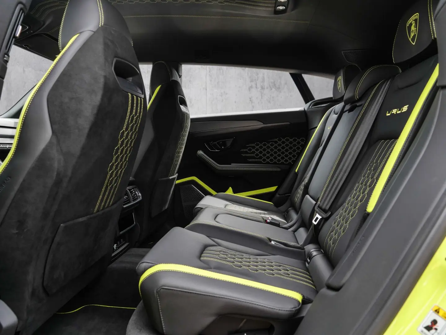 Urus Performante Verde Scandal, B&O, Nightvision