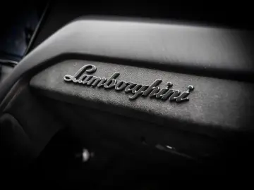 Urus Performante Verde Scandal, B&O, Nightvision
