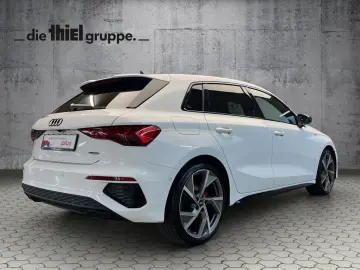 A3 Sportback 40 TDI quattro S line Matrix/Pano/R
