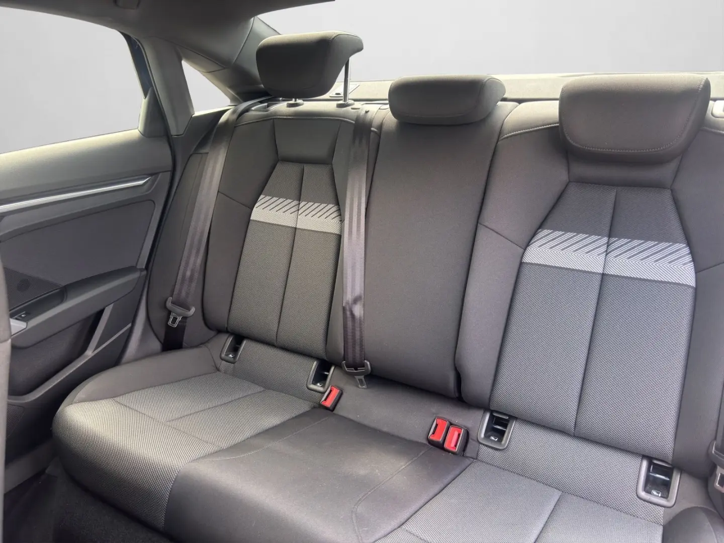 A3 Limousine S line 30 TFSI LED NAVI EINPARKHILF