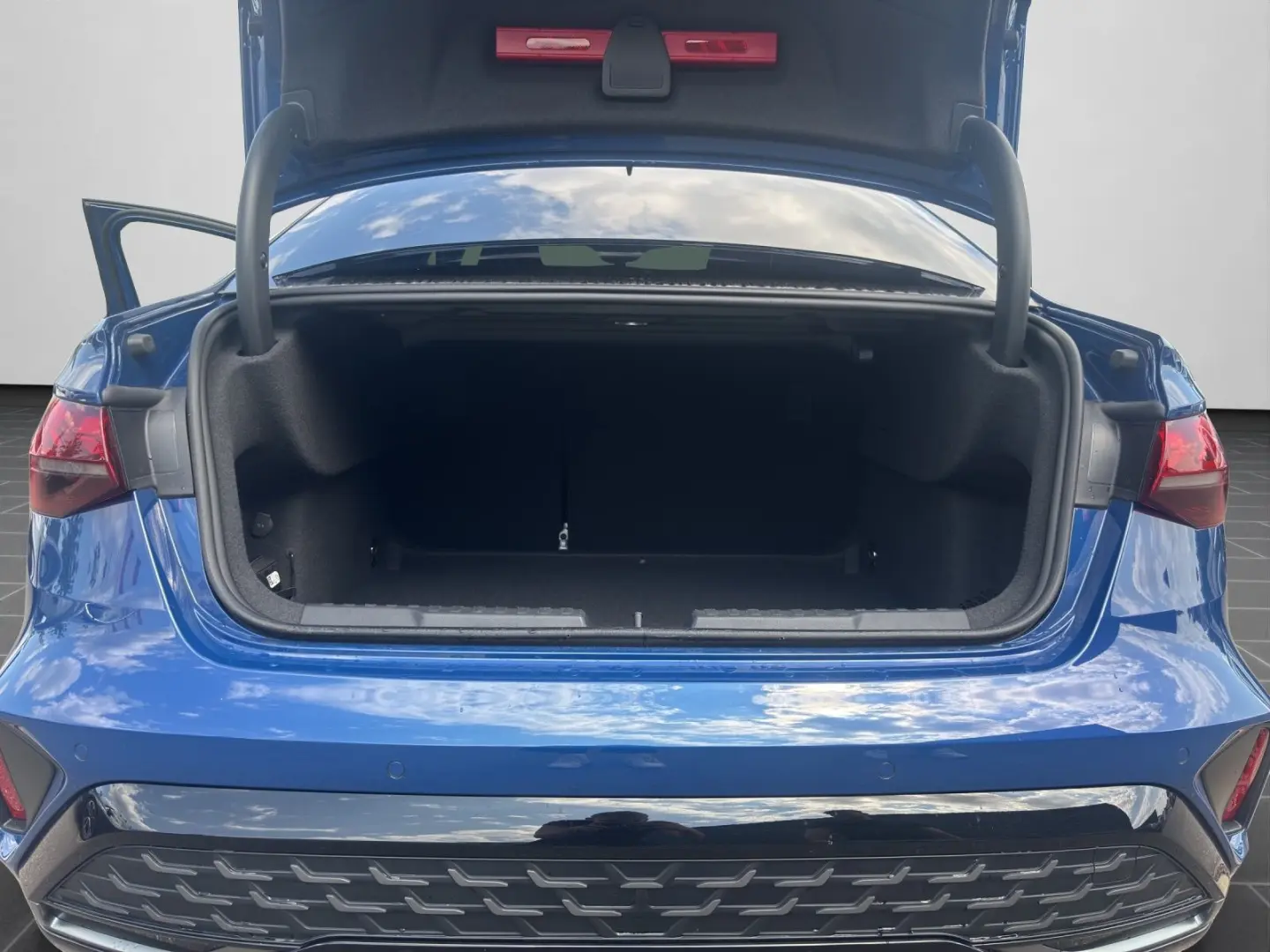 A3 Limousine S line 30 TFSI LED NAVI EINPARKHILF